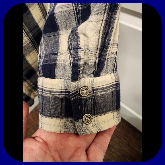 CALIFORNIA MOONRISE || Collared Relaxed Fit Pullover Top (SIZE M) - Picture 6 of 10